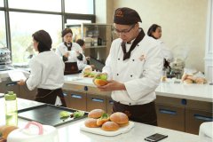 <b>选择专业的西点培训学校应该注意哪些</b>